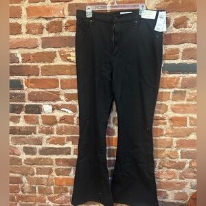 Brand New! Ultra High Rise Flares Abercrombie & Fitch